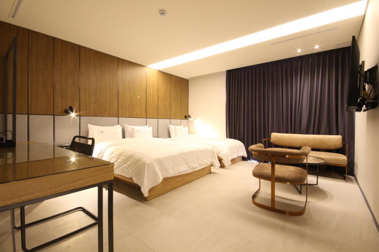 Hotel Eco Stay Jeonju Exterior photo