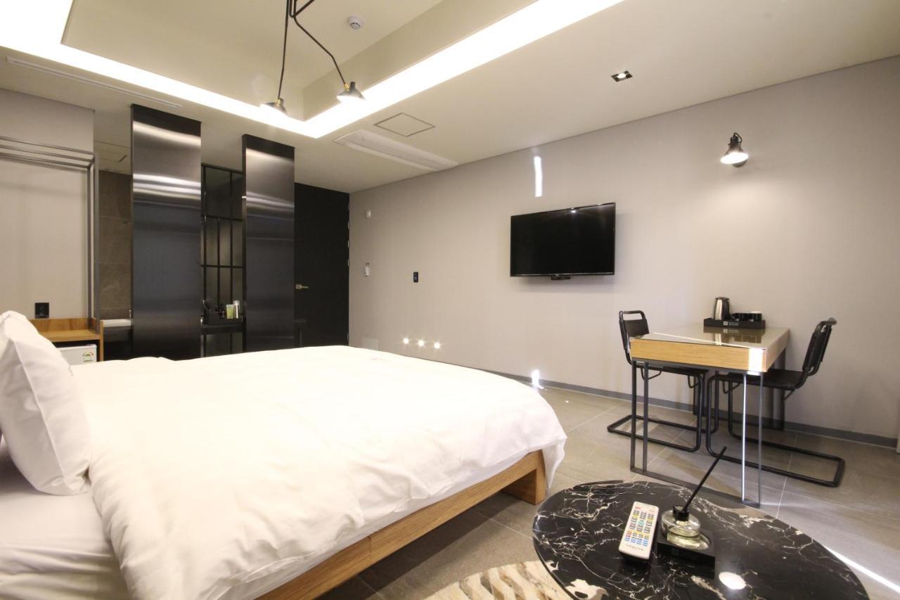 Hotel Eco Stay Jeonju Exterior photo