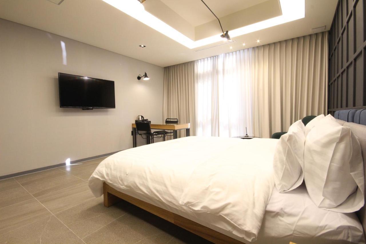 Hotel Eco Stay Jeonju Exterior photo