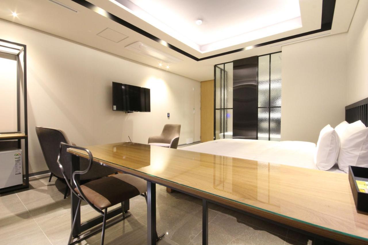 Hotel Eco Stay Jeonju Exterior photo